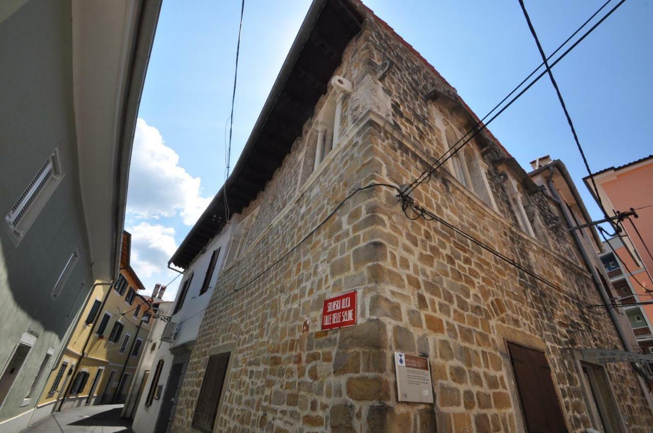 Hôtel Old Court Palace Koper Extérieur photo